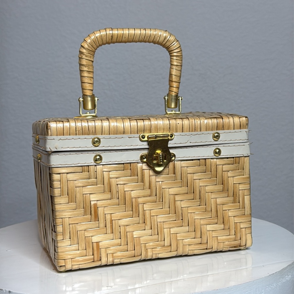 VINTAGE 1950s CHEVRON PATTERN STRAW WICKER WOVEN BOX HAND BAG - Picture 2 of 13